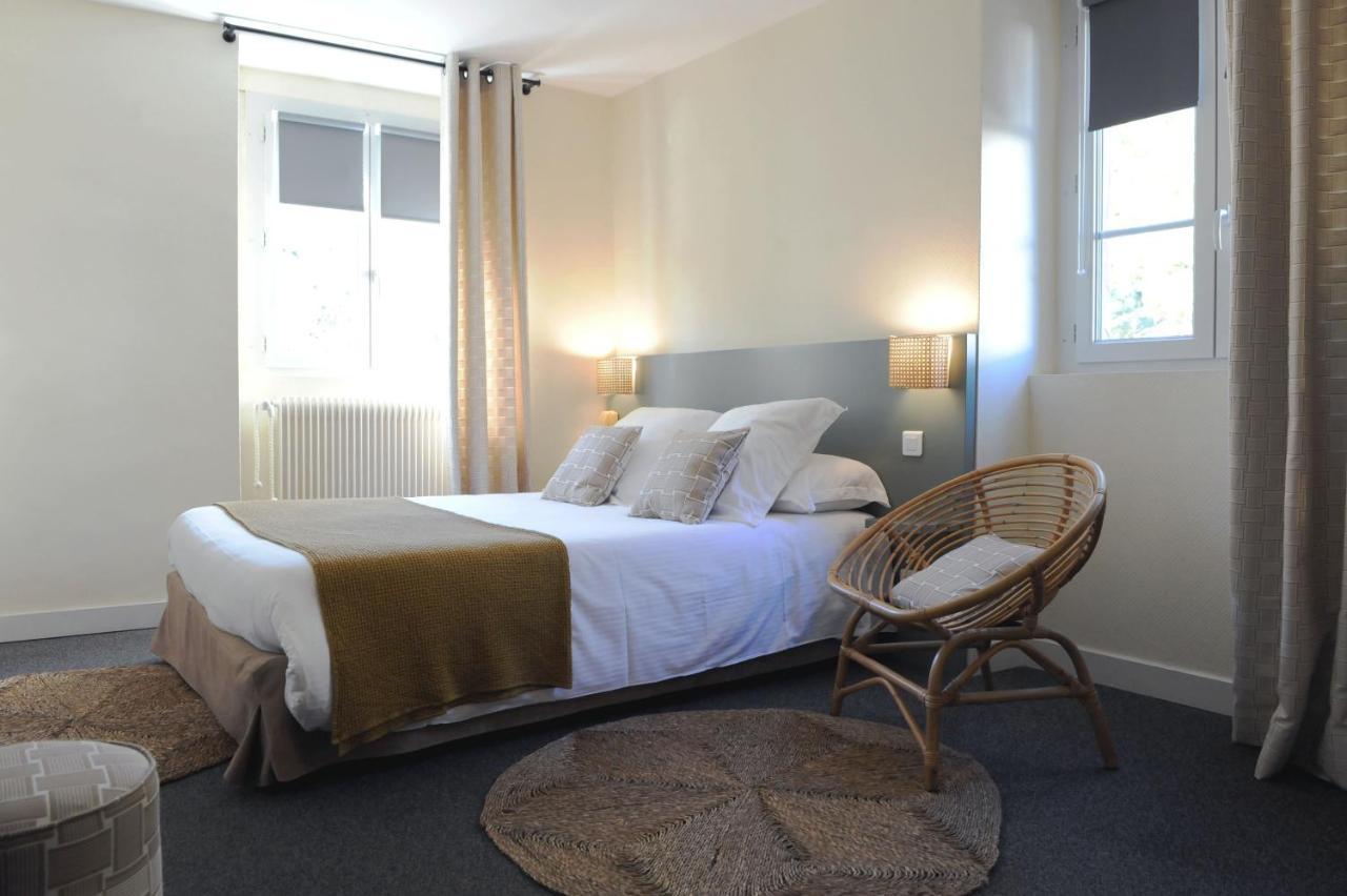 Logis Hotel Du Chene イッツァス エクステリア 写真