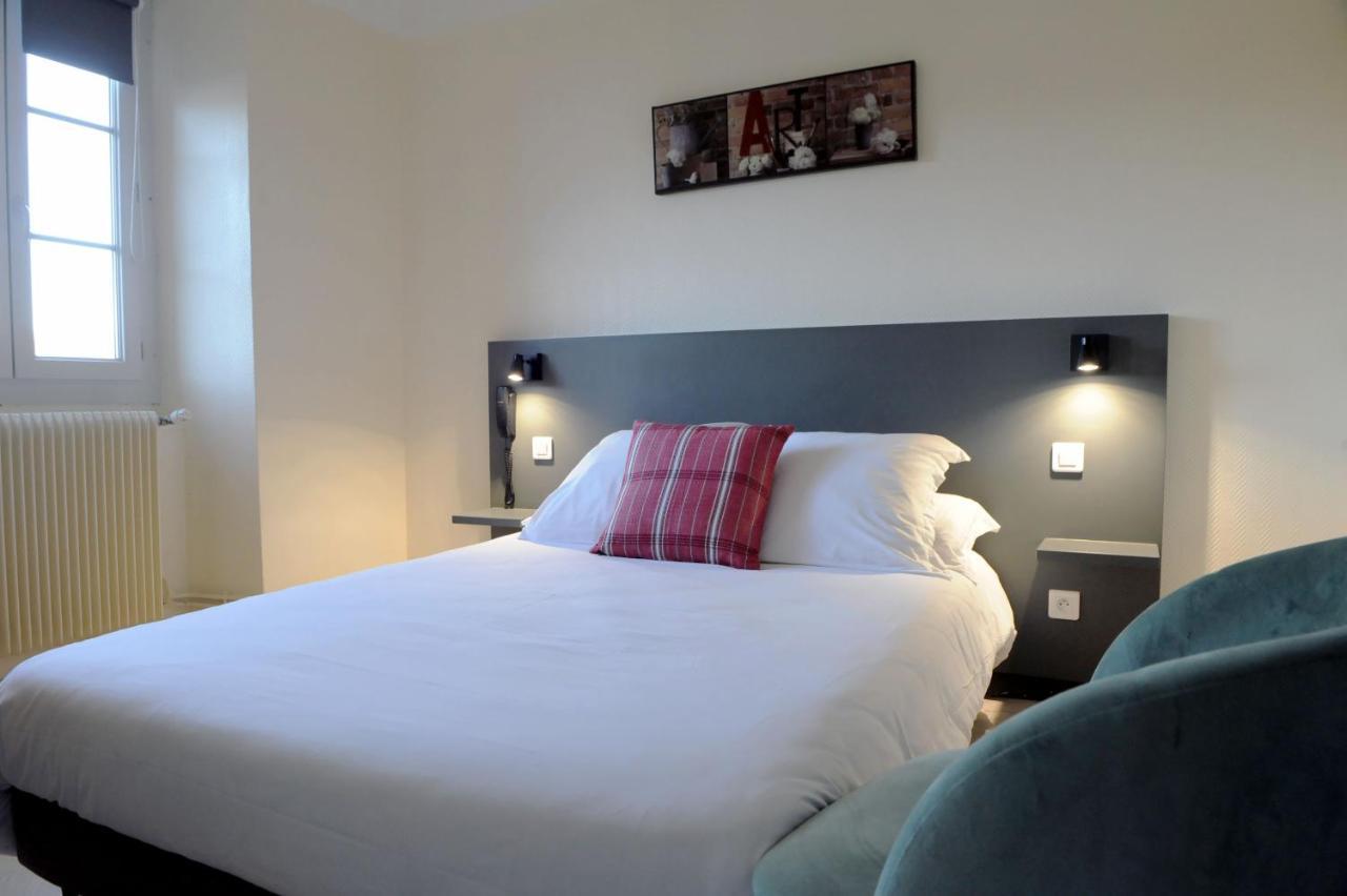 Logis Hotel Du Chene イッツァス エクステリア 写真