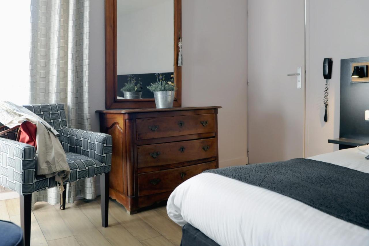Logis Hotel Du Chene イッツァス エクステリア 写真