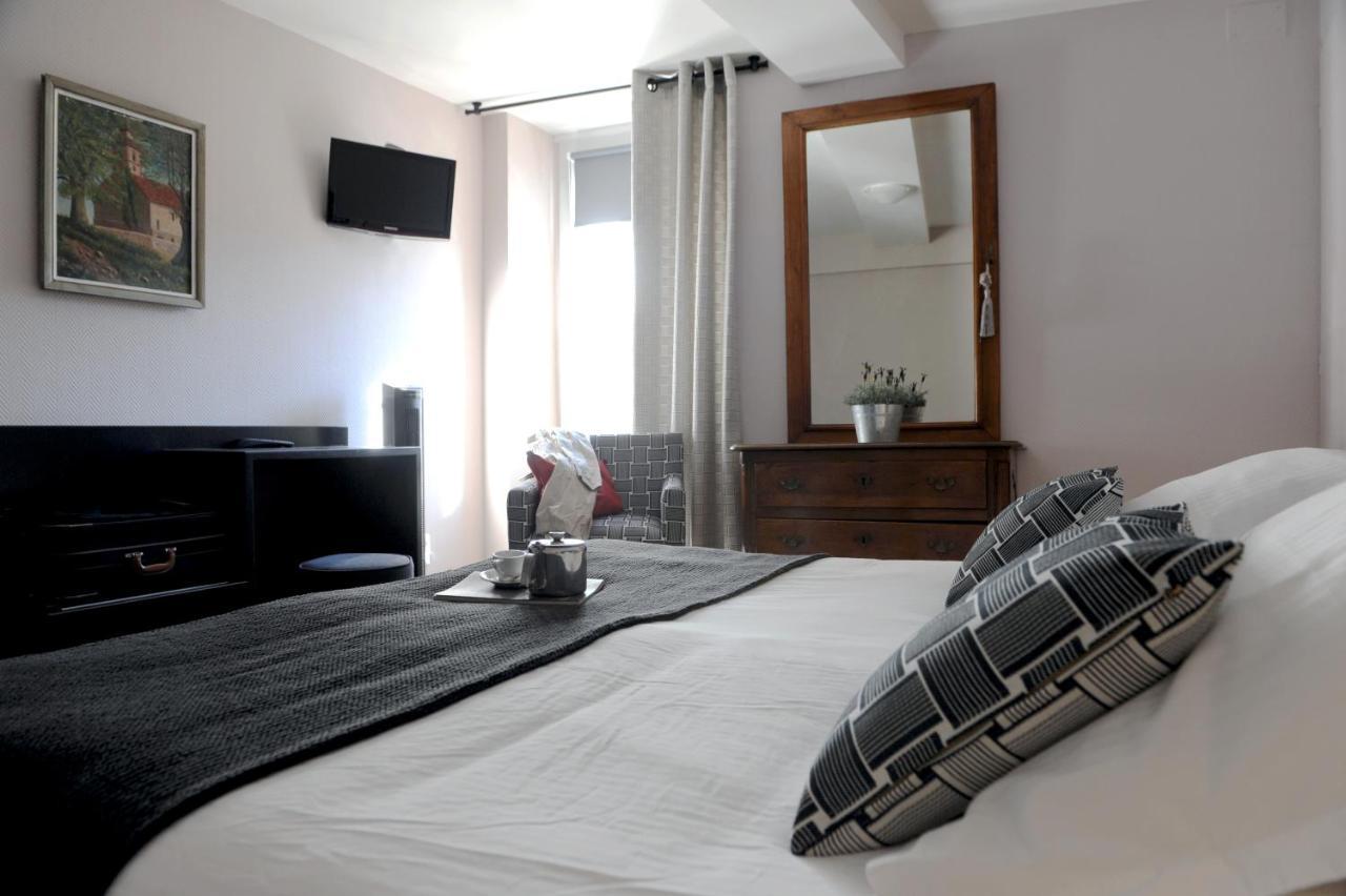 Logis Hotel Du Chene イッツァス エクステリア 写真